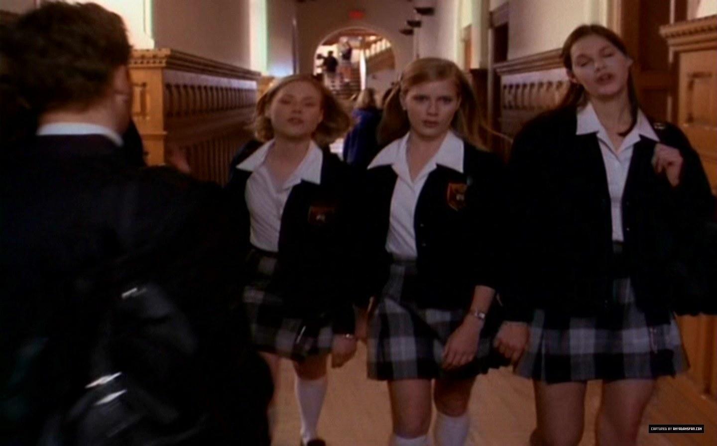 caps496.jpg